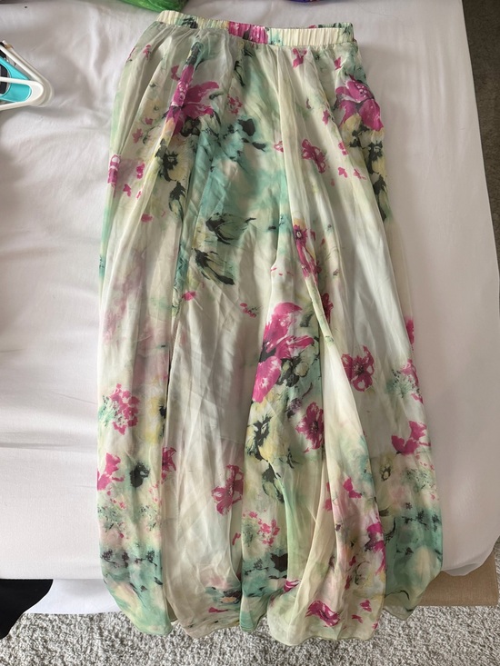 Chicwish Dresses & Skirts - Chicwish Floral Maxi Skirt in Pink and Mint